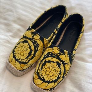 VERSACE Black Yellow BAROCCO FLORAL LOGO Espadrille SUMMER FLATS